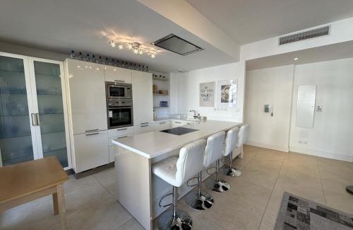 Pointe Croisette Apartamento | C028-Nice apartment with terrace - close to the beach