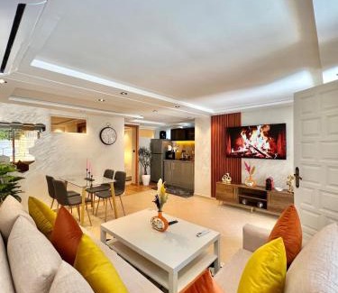 Rabat Apartamento | C1, Chic Seaside Stay at Carrousel Mall, Walk Everywhere