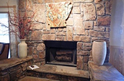 Mount Ida Casa | C21, Three bedroom, three bath log-sided, luxury Harbor North cottage with hot tub cottage
