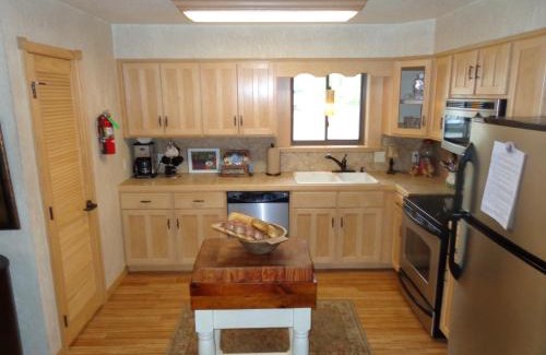 Mount Ida Casa | C23, Two bedroom, two bath log-sided, luxury Harbor North cottage with hot tub cottage