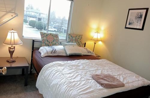 Cloverdale Casa | C3 Stylish & Charming Holiday Home - Great Location