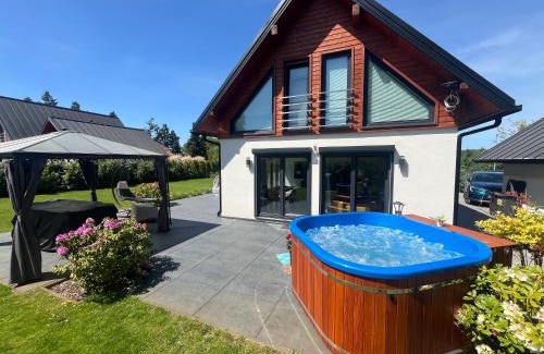 Lubniewice Casa | Całoroczny Domek Bielik Lubniewice,jakuzzi, jezioro,blisko SPA