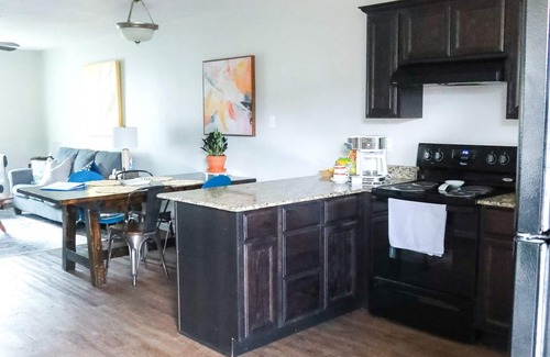 Lake Charles Casa | Hermoso 2 Dormitorio 2. 5 Baño Ubicación Perfecta 4 Miles De Casinos - 515A