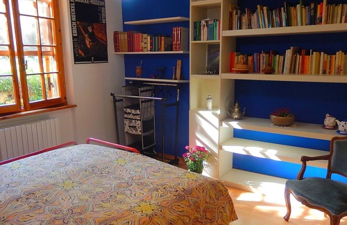 San Angelo Casa | Ca dell'Olmo, tu relajación en la cima de la colina.
