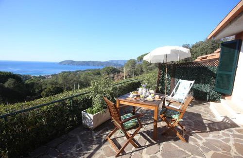 Porto Azzurro Apartamento | Ca' La Stella Sea-view Apartments
