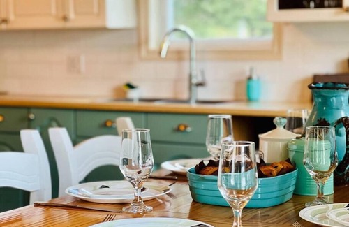 Saint-Claude Casa | Rowing, Waterfront, Spa