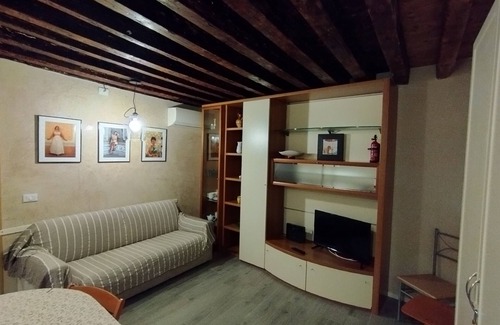 Castello Apartamento | Ca Lirica Peace of Mind Just a few Steps From St Mark's Square