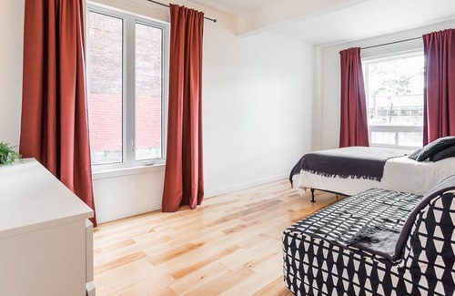 Hochelaga Apartamento | Funky & Design Condo! Family & Friends Welcome!