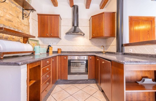 Lloseta Villa | CA N'ABRINES - Bonita y tradicional casa de pueblo con piscina privada cerca de la sierra.