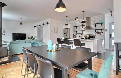 Notre-Dame-Auxiliatrice-de-Buckland Chalet De Esquí | Le féérique | Vue sur les pistes avec Spa