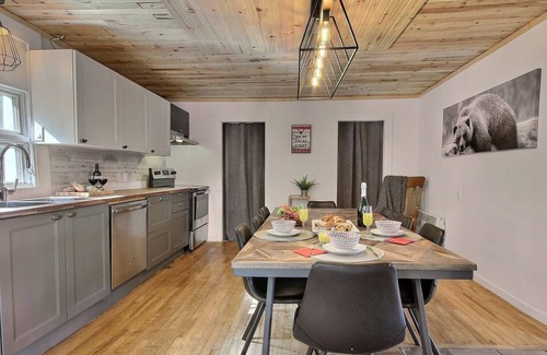 Petite-Riviere-Saint-Francois Casa | Le Chic-Rustique - SPA, Plaisir, Relaxation 🔥🍷⛷