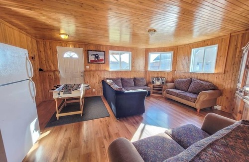 Petite-Riviere-Saint-Francois Chalet De Esquí | Hôtel à la maison - La Maison Elsa, fleuve et ski