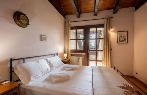 Santo Stefano Belbo Casa | Casa de vacaciones Ca' Sarun en Cossano Belbo - 9 personas, 4 dormitorios