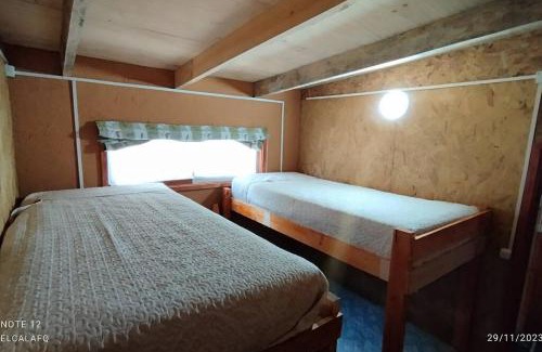 Lican Ray Casa | Cabaña Choroy dentro del pueblo, cercano a playas