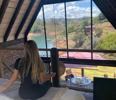 El Penol Chalet De Esquí | Cabaña con jacuzzi y acceso al embalse - Portum I