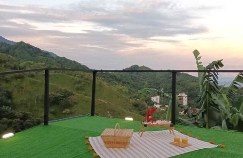 Ibague Cabina | Cabaña de lujo con espectacular vista a las montañas de Ibagué