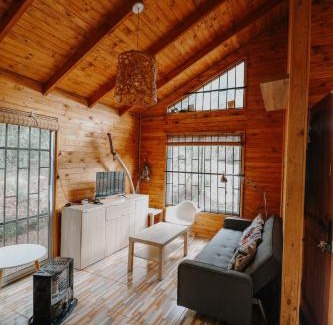 Pinto Casa | Cabaña en Los Lleuques, termas de Chillán