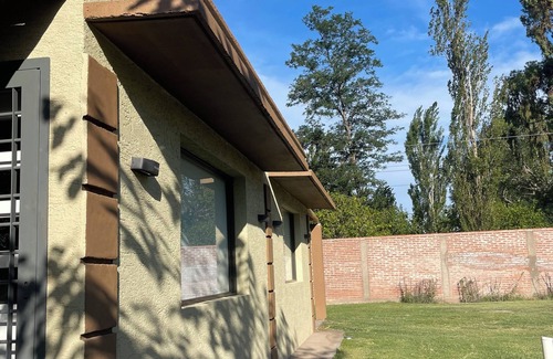 Cuadro Nacional Cabina | Cabaña los Abuelos.aire de Montaña Lugar Para Descansar con Mucha Vegetación