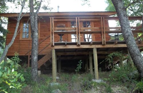 Pinto Apartamento | Cabaña Los Lleuques, Descanso en Cordillera a orillas del río Renegado