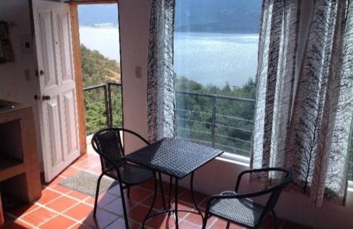 Guatavita Casa | Cabaña vista al lago Tominė y Naturaleza Guatavita