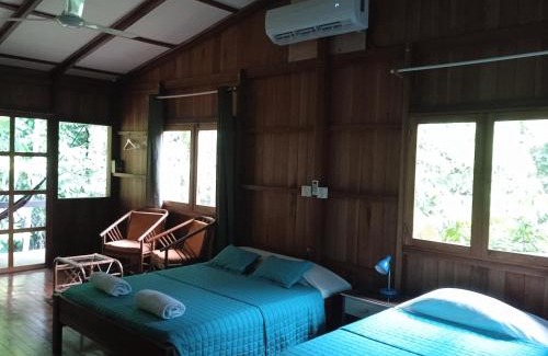 Bahía Drake Chalet De Esquí | Cabañas Bajo Bosque Drake