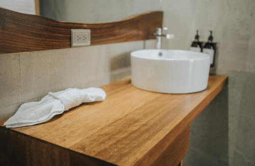 Valle de Guadalupe Hotel | Cabañas by 7 Valles