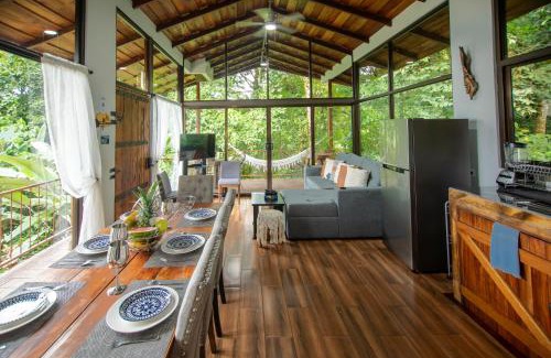 Peñas Blancas Casa | Cabañas Caeli, La Fortuna Rainforest Glass Cabin with Suite