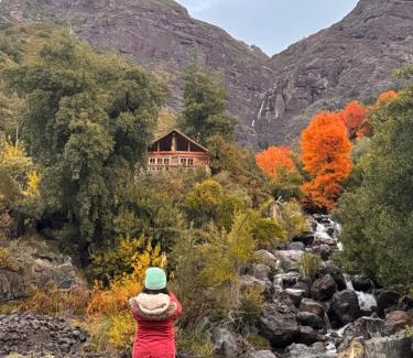 Colbun Chalet De Esquí | Cabañas con tinajas calientes en Parque Guaiquivilo