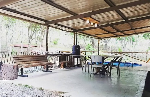 Tumba Vieja Cabina | CABAÑAS DE MONTAÑA | PISCINA | FALDAS DE CERRO AZUL | 30 MIN DE CIUDAD