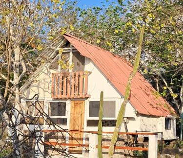 Puerto Baquerizo Moreno Casa | Cabañas Don Jorge - Cabaña Española