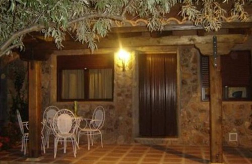 Ossa de Montiel Hotel | Cabañas el Acuifero N05 Árbol Paraíso