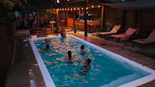 Barra de Colotepec Hotel | Cabañas & Glamping PUNTA SURF