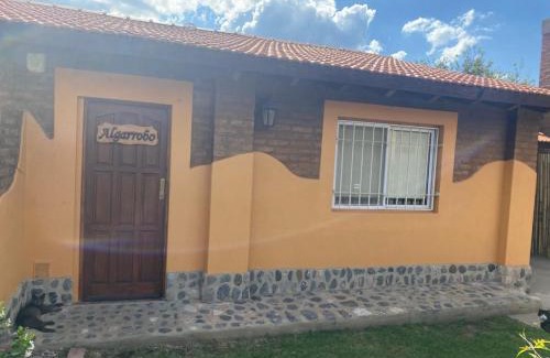 Capilla del Monte Casa | Cabañas Morada del Cerro -Cabaña Algarrobo-