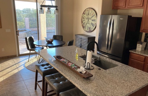 Rancho Vistoso Casa | Caballo Pass welcomes you to Oro Valley with incredible mountain views.