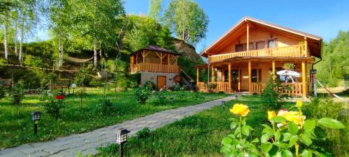 Maguri-Racatau Casa | Cabana Ana