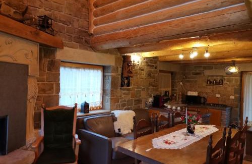 Desesti Cabina | Cabana Casa de Piatra, de la Mara