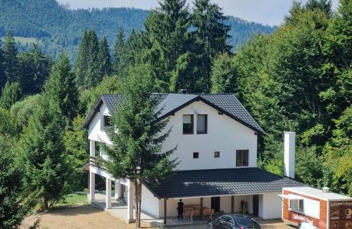 Colibita Casa | Cabana de închiriat la Colibița Straciorul