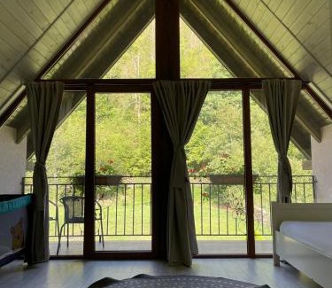 Finis Casa | cabana din padure