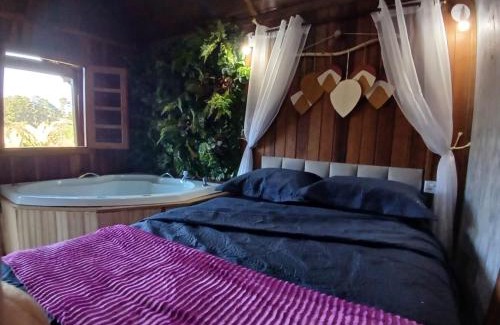 Nazare Paulista Apartamento | Cabana do Lago com Jacuzzi