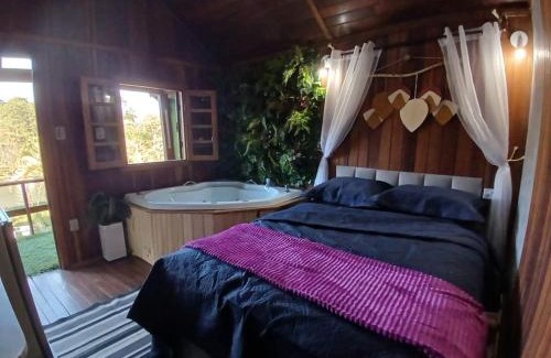 Nazare Paulista Apartamento | Cabana do Lago com Jacuzzi