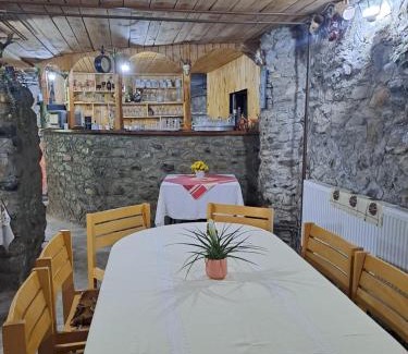 Dubova Casa | Cabana Elyana Mraconia