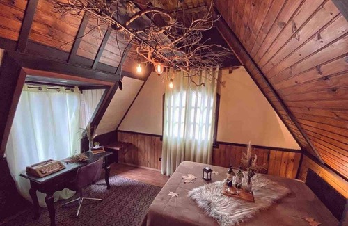 Vila Iara Cabina | Cabana Encantos da Serra 5 minutes from capivari. we accept pet