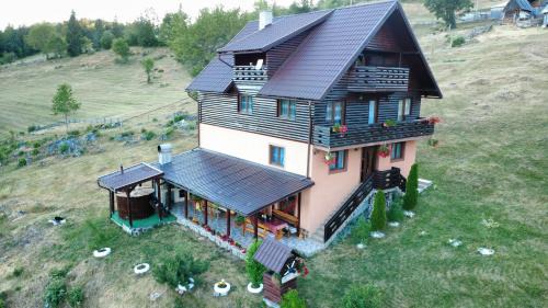Garda de Sus Cabina | Cabana Georgiana Maria