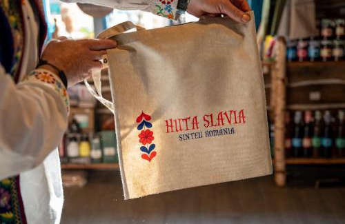 Sinteu Casa | Cabana Huta Slavia