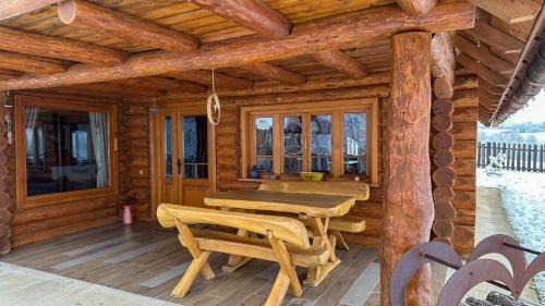 Sinteu Casa | Cabana Huta Slavia
