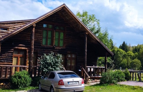 Calatele Chalet De Esquí | Cabana in Belis