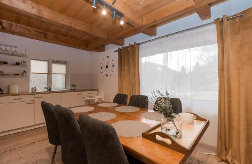 Valea Ierii Casa | Cabana Luna