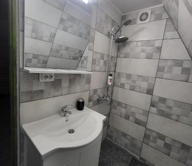 Valiug Casa | Cabana Vânătorilor A Frame Green