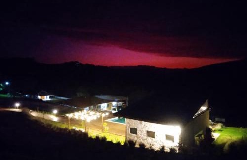 Camanducaia Cabina | Cabanas All Black