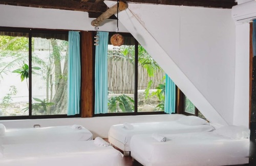 Mario Villanueva Madrid Hotel | Cabanas Hostel y Camping Magic Bacalar